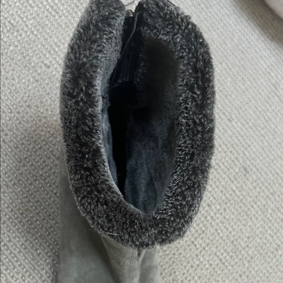 AEROSOLES Gray Ankle Boots with Black Trim - Picture 3 of 8